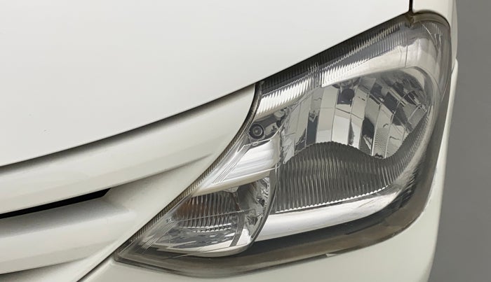 2011 Toyota Etios Liva G, Petrol, Manual, 56,898 km, Left headlight - Minor scratches