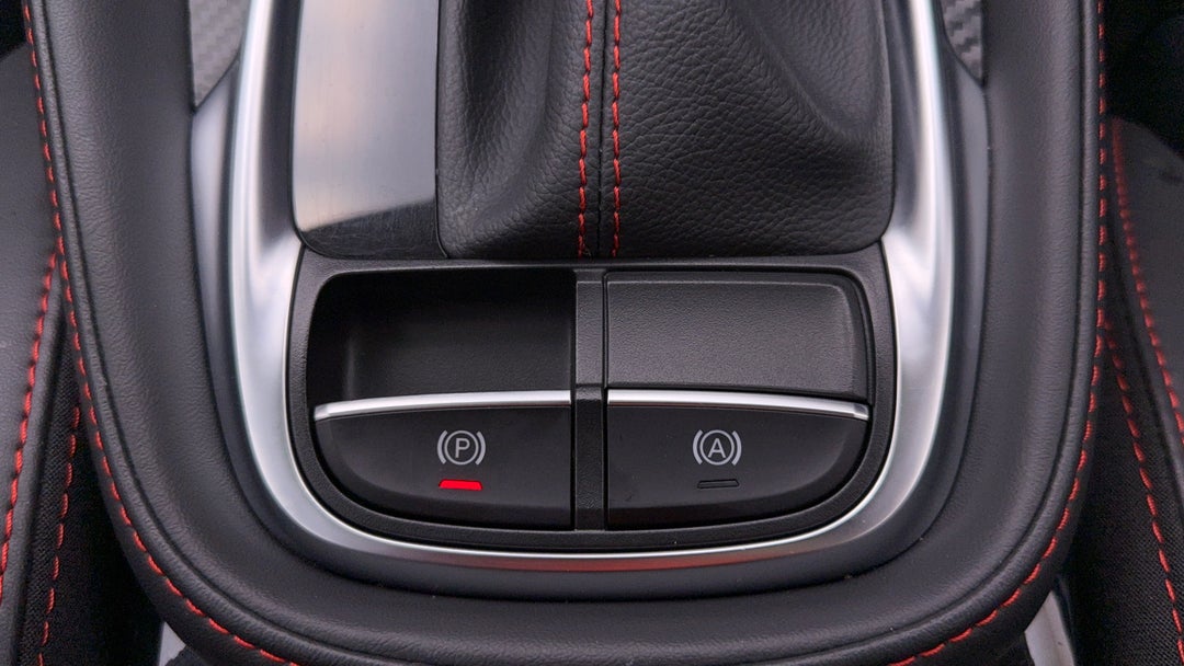 2022 MG Zst Essence, Automatic, 18496 km, Handbrake