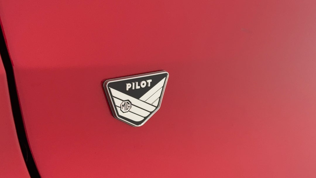 2022 MG Zst Essence, Automatic, 18496 km, Badge (Boot Left Side)