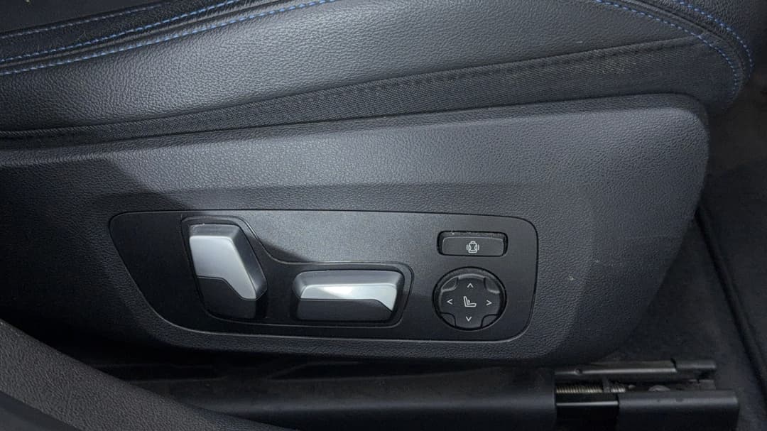 2021 BMW 3 30e M Sport Phev, Automatic, 47835 km, Drivers Side Adjustment Panel
