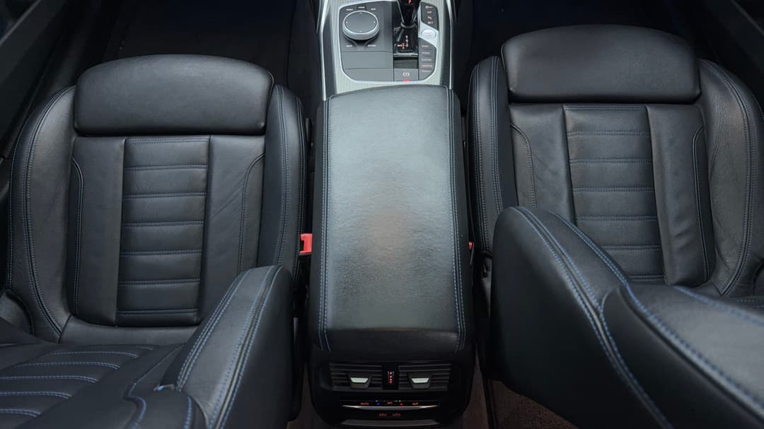 2021 BMW 3 30e M Sport Phev, Automatic, 47835 km, Center Console