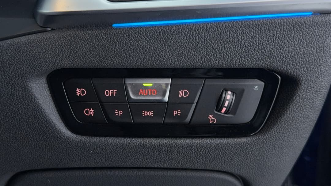 2021 BMW 3 30e M Sport Phev, Automatic, 47835 km, Utility Switches/Buttons