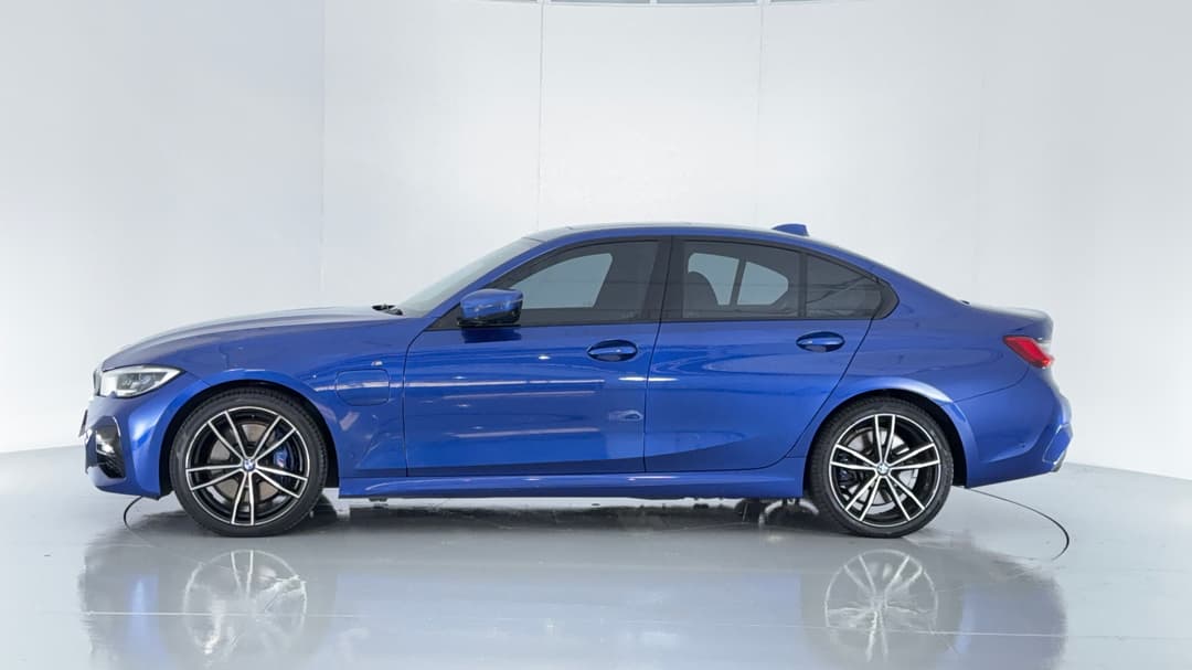 2021 BMW 3 30e M Sport Phev, Automatic, 47835 km, Left Side View
