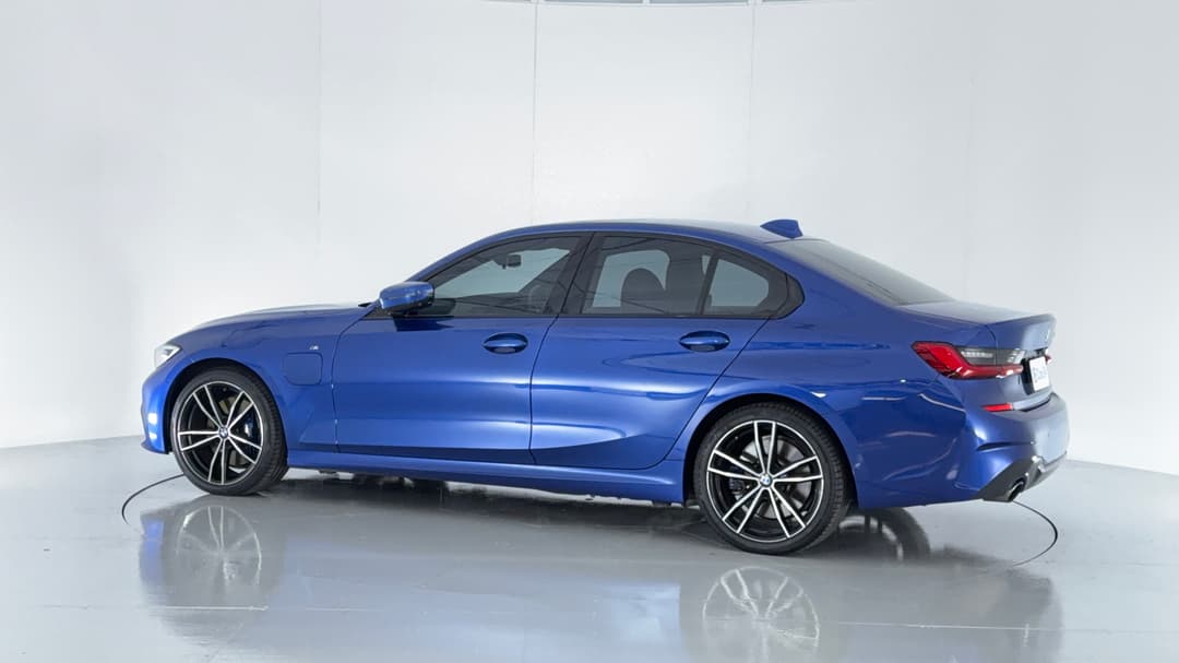 2021 BMW 3 30e M Sport Phev, Automatic, 47835 km, Left Back Diagonal (45- Degree) View