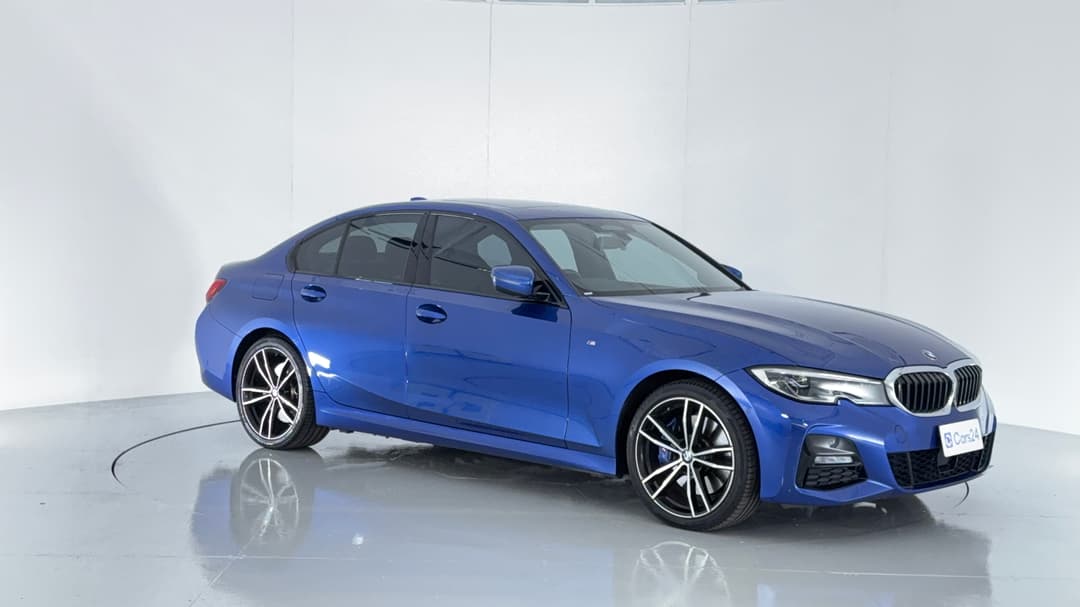 2021 BMW 3 30e M Sport Phev, Automatic, 47835 km, Right Front Diagonal (45- Degree) View