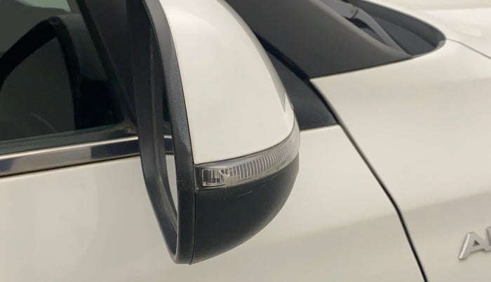 2019 KIA SELTOS HTX PLUS AT1.5 DIESEL, Diesel, Automatic, 48,072 km, Right rear-view mirror - Indicator light has minor damage