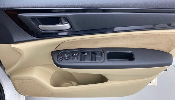 2019 Honda Amaze 1.2 VXMT I VTEC, Petrol, Manual, 30,176 km, Driver Side Door Panels Control