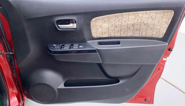 2017 Maruti Wagon R 1.0 VXI, Petrol, Manual, 78,737 km, Driver Side Door Panels Control