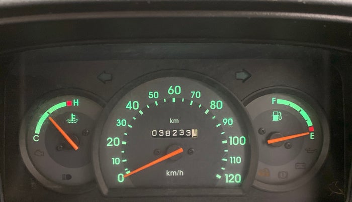 2015 Maruti Omni 5 STR, Petrol, Manual, 38,233 km, Odometer Image