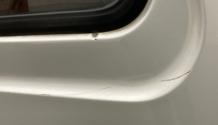 2015 Maruti Omni 5 STR, Petrol, Manual, 38,233 km, Left quarter panel - Minor scratches