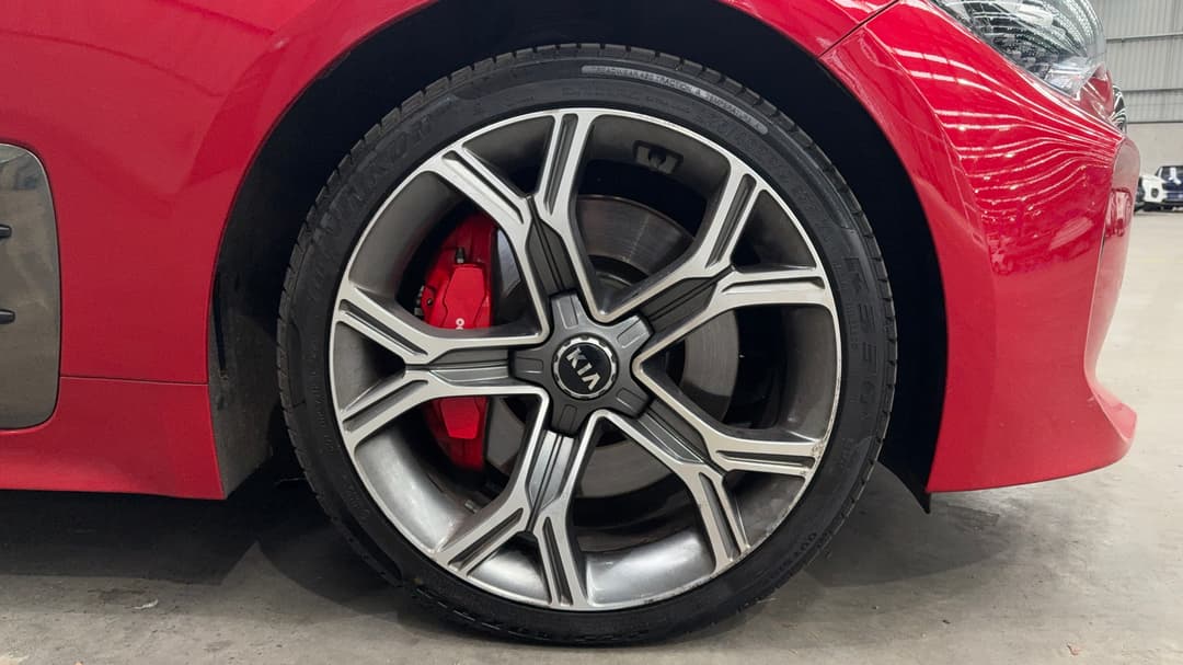 2019 Kia Stinger Gt (red Leather), Automatic, 135957 km, Right Front Wheel