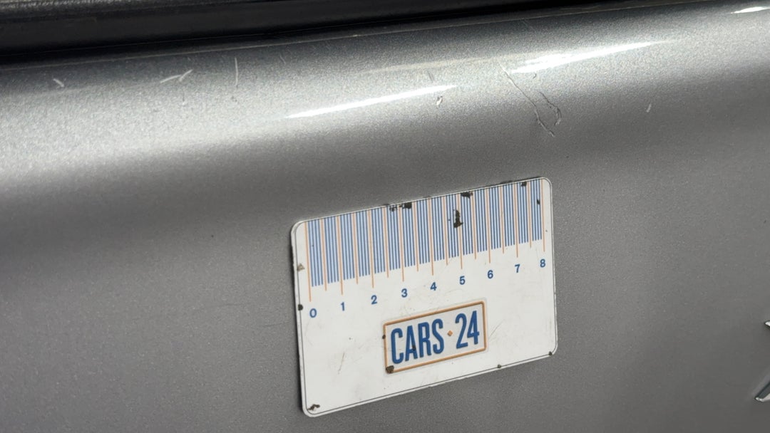 Boot / Tailgate Tailgate Scratch