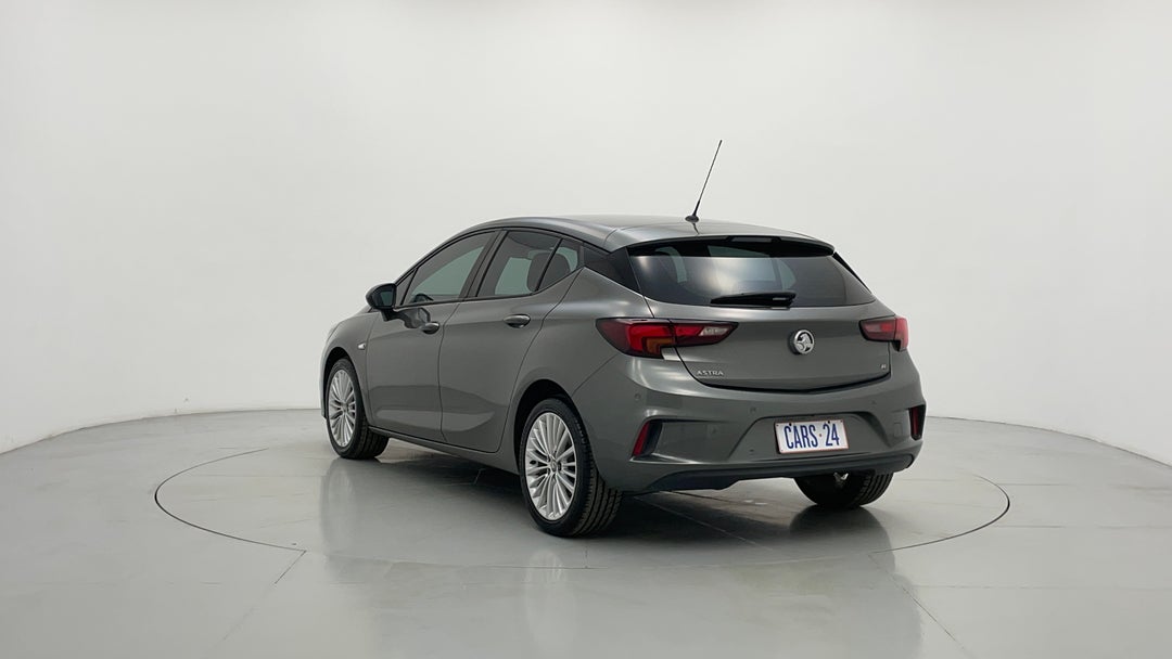 Left Back Diagonal (45- Degree) View