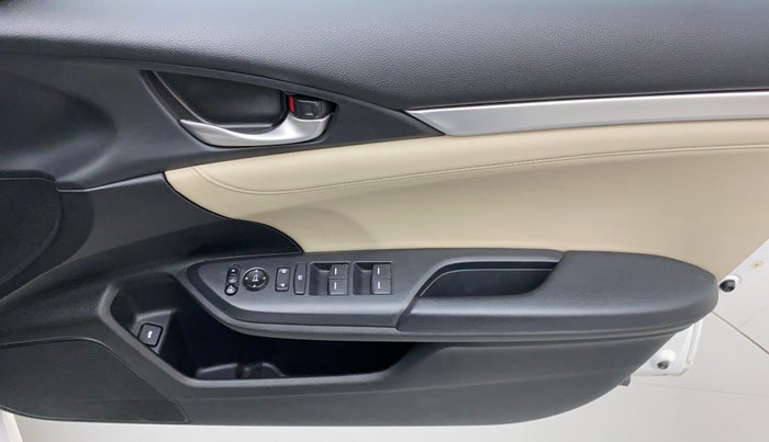 2019 Honda Civic 1.8L I-VTEC ZX CVT, Petrol, Automatic, 32,254 km, Driver Side Door Panels Control