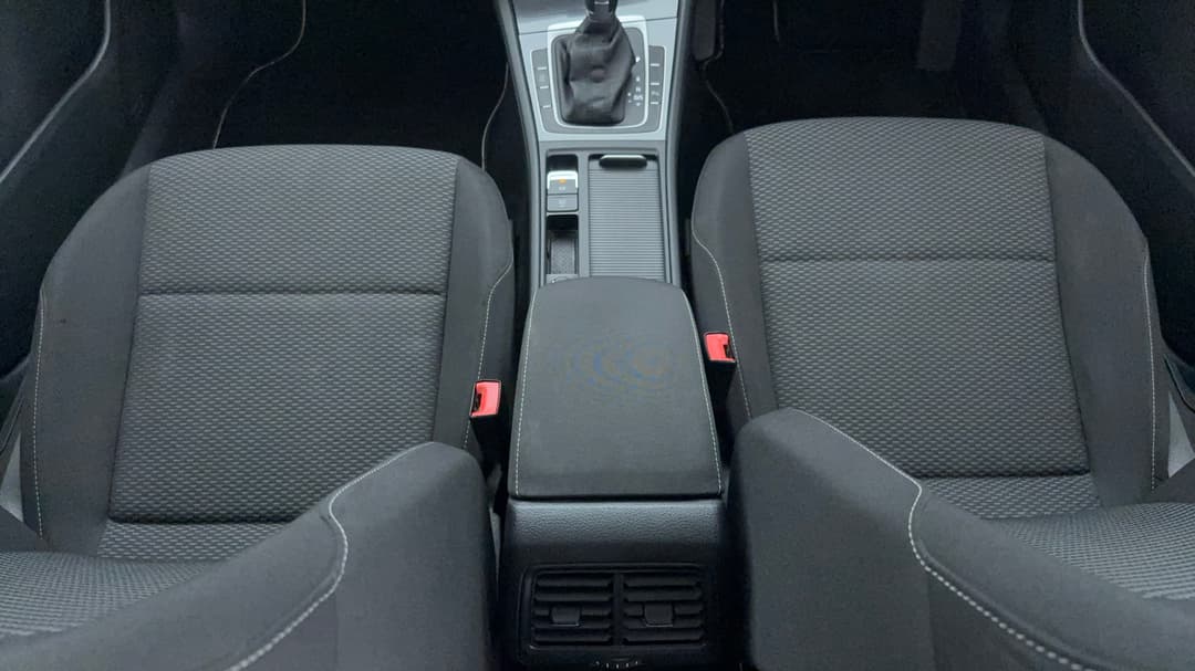 2018 Volkswagen Golf 110tsi, Automatic, 81960 km, Center Console