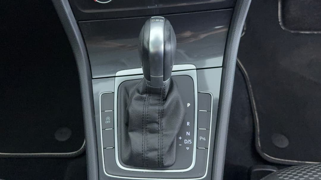 2018 Volkswagen Golf 110tsi, Automatic, 81960 km, Gear Lever 