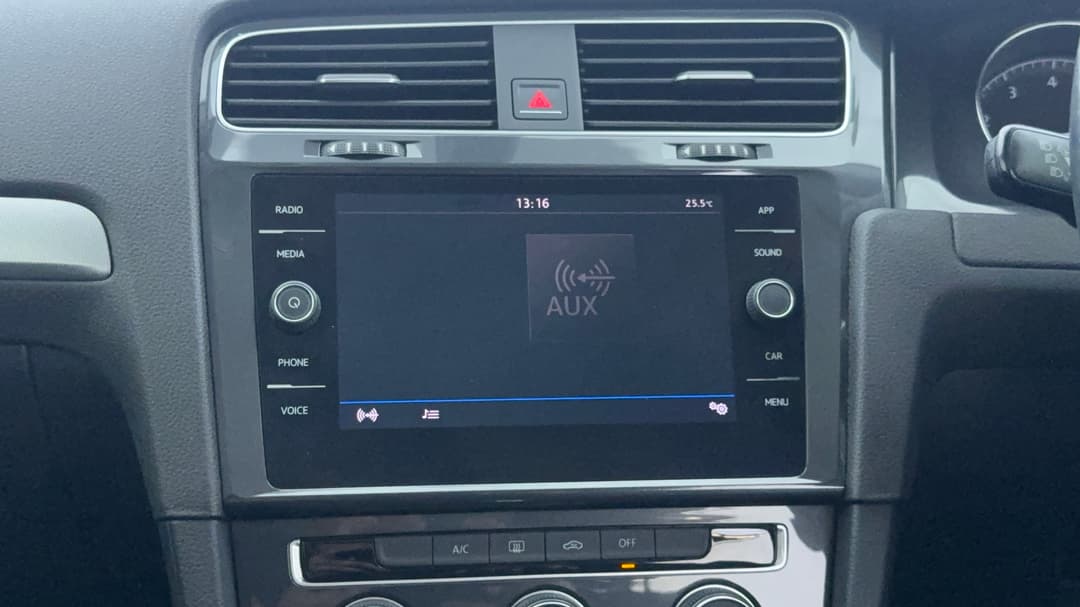 2018 Volkswagen Golf 110tsi, Automatic, 81960 km, Infotainment System