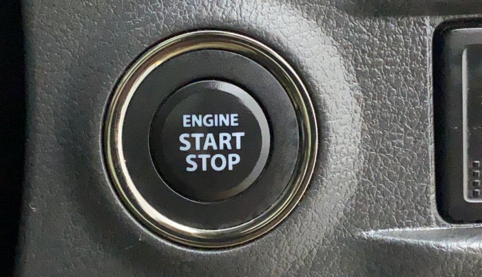 2018 Maruti Vitara Brezza ZDI PLUS DUAL TONE, Diesel, Manual, 38,850 km, Keyless Start/ Stop Button