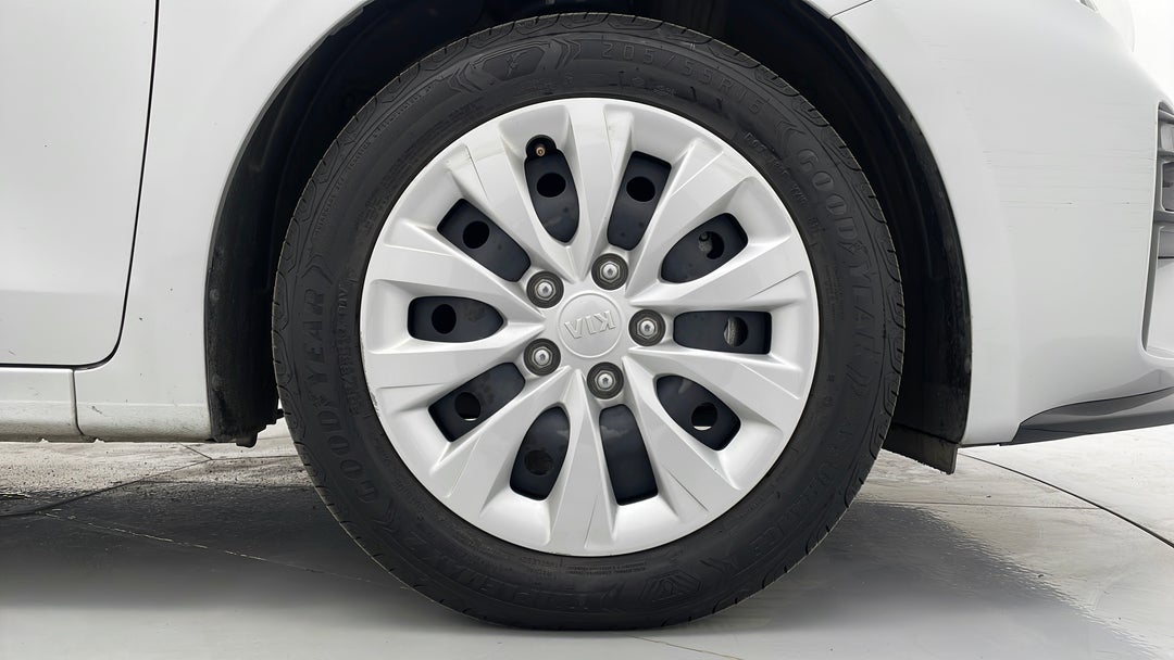 2020 Kia Cerato S, Automatic, 56813 km, Right Front Wheel