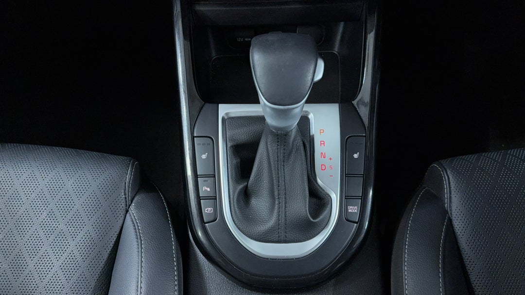 2022 Kia Cerato Sport+, Automatic, 22866 km, Gear Lever 