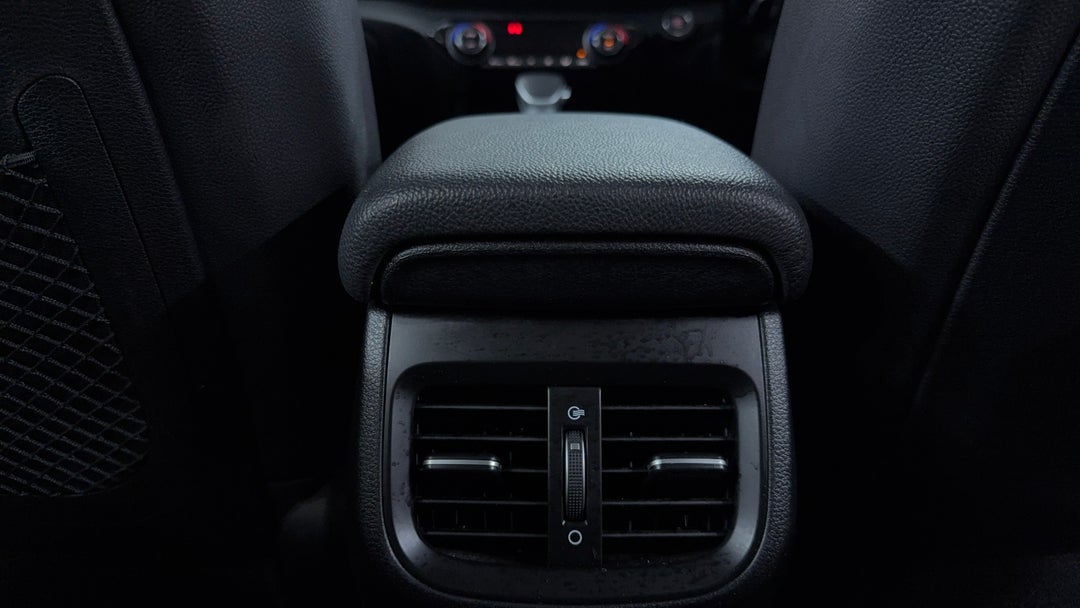 2022 Kia Cerato Sport+, Automatic, 22866 km, Rear A/C Vent