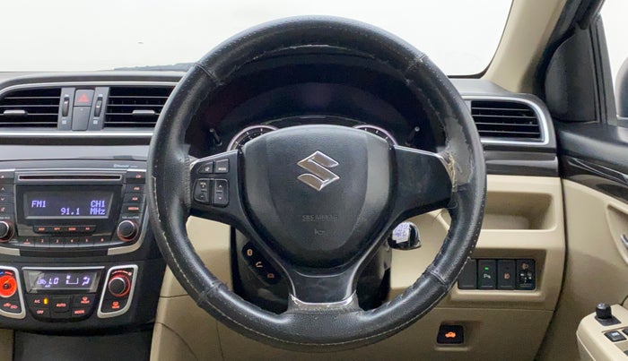 2015 Maruti Ciaz VXI+, Petrol, Manual, 98,152 km, Steering Wheel Close Up
