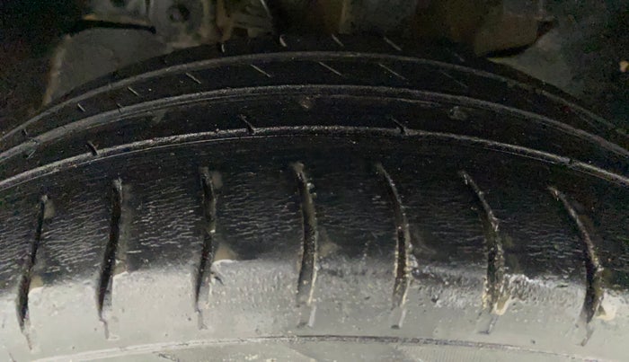 2018 Tata Tiago XZ PETROL, Petrol, Manual, 52,944 km, Left Front Tyre Tread