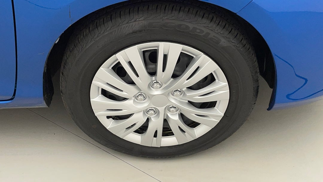 2016 Toyota Yaris Ascent, Automatic, 74300 km, Right Front Wheel