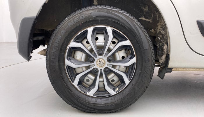 2021 Maruti New Wagon-R LXI CNG 1.0 L, CNG, Manual, 60,266 km, Right Rear Wheel