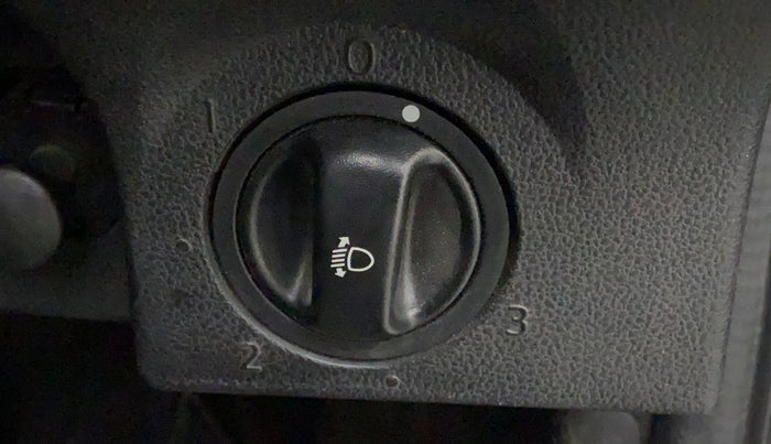 2011 Toyota Etios G SP, Petrol, Manual, 99,943 km, Dashboard - Headlight height adjustment not working