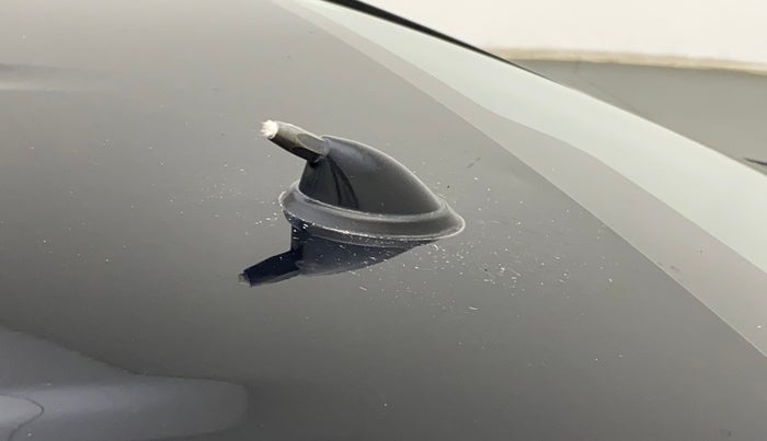 2011 Toyota Etios G SP, Petrol, Manual, 99,943 km, Roof - Antenna has minor damage