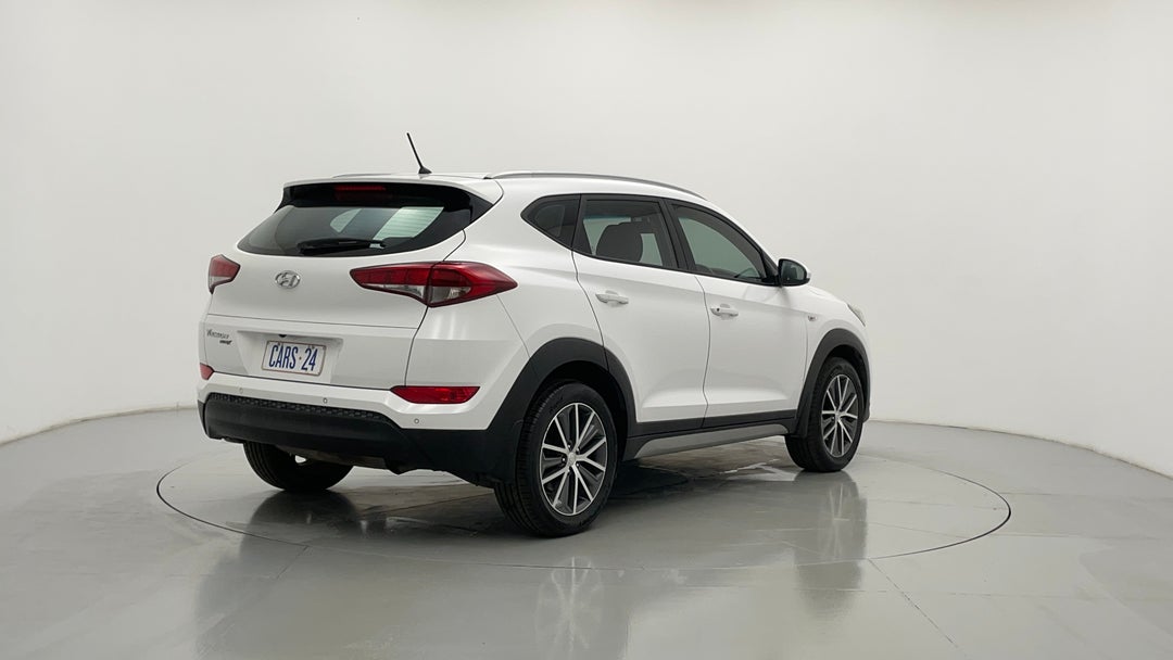 Right Back Diagonal (45- Degree) View