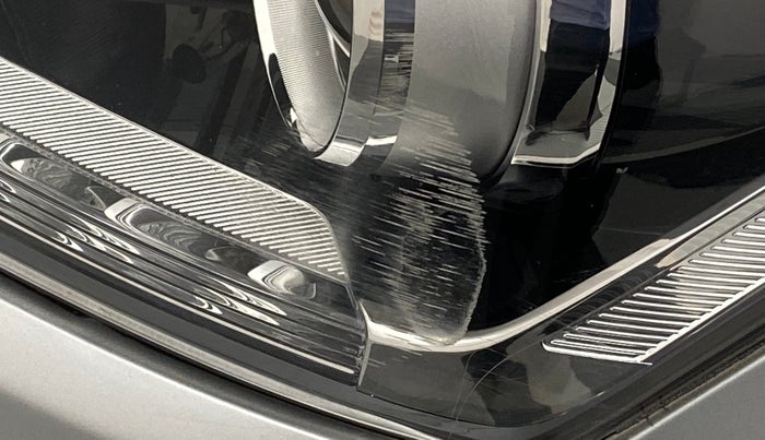2016 Hyundai Creta 1.6 SX (O) CRDI, Diesel, Manual, 97,793 km, Left headlight - Minor scratches