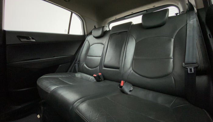 2016 Hyundai Creta 1.6 SX (O) CRDI, Diesel, Manual, 97,793 km, Right Side Rear Door Cabin