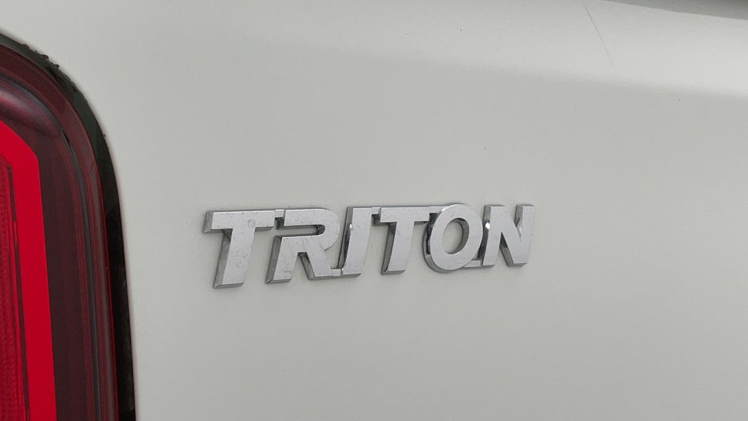 Badge (Boot Left Side)