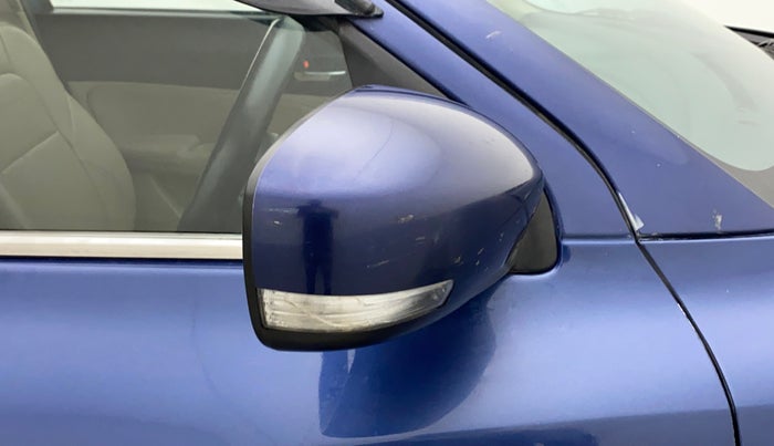 2017 Maruti Dzire VXI, Petrol, Manual, 74,884 km, Right rear-view mirror - Indicator light not working