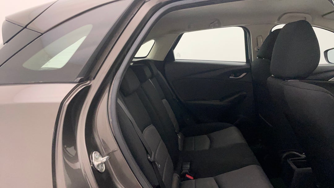 2018 Mazda CX-3 Maxx (FWD), Automatic, 83379 km, Right Side Rear Door Cabin View