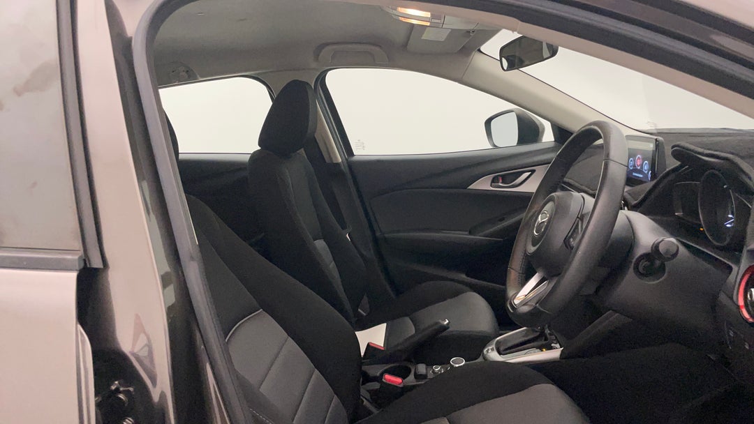 2018 Mazda CX-3 Maxx (FWD), Automatic, 83379 km, Right Side Front Door Cabin View