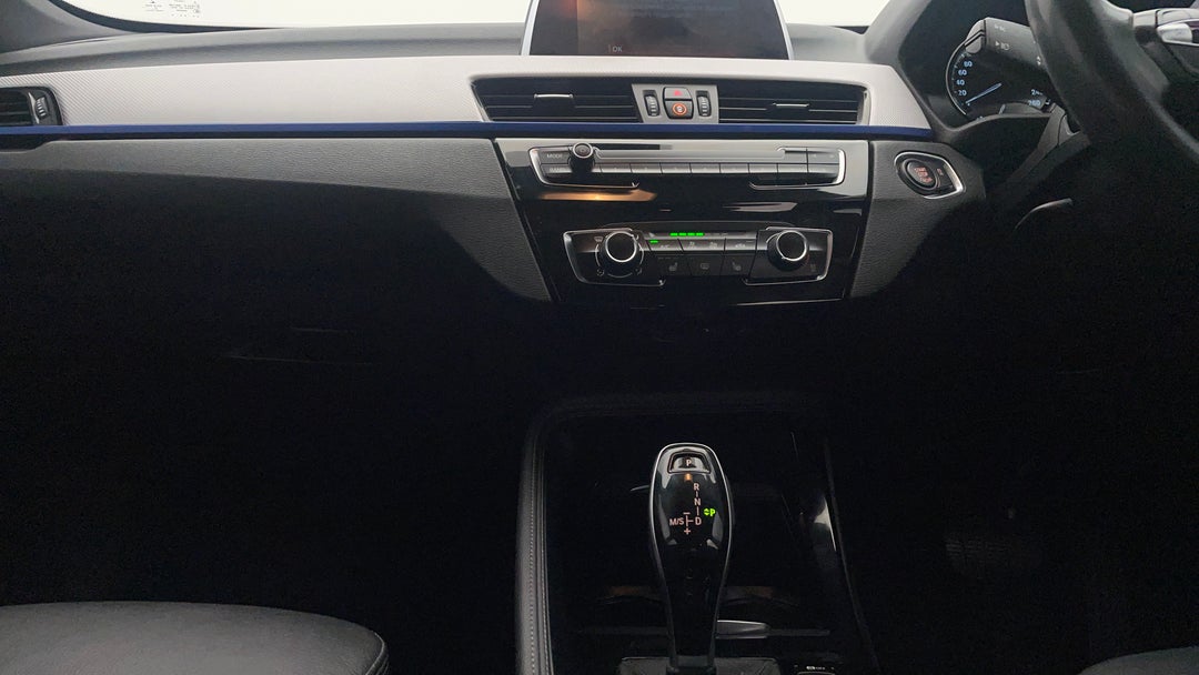 2018 BMW X1 Sdrive 18i M Sport, Automatic, 62242 km, Center Console