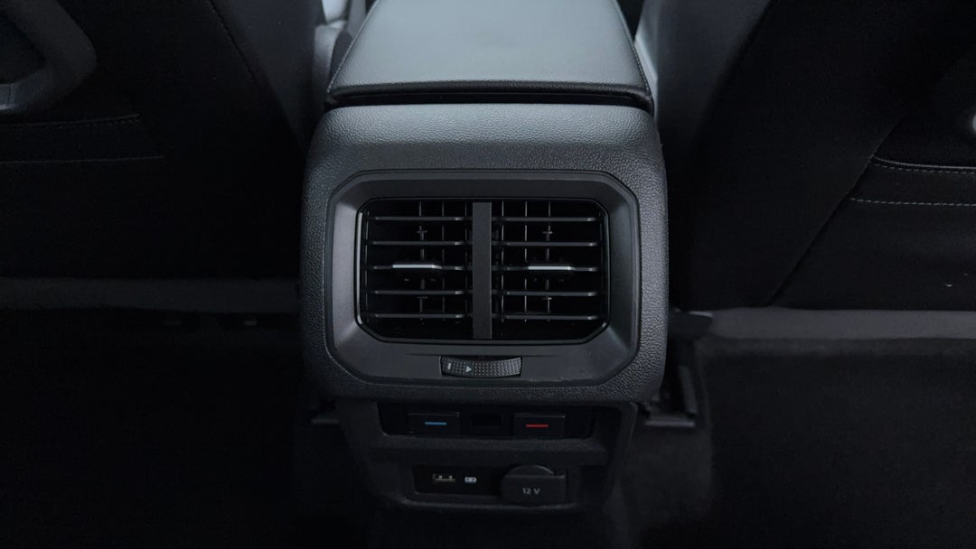 Rear A/C Vent