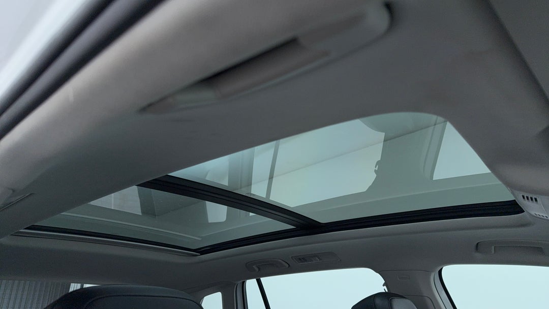 Interior Sunroof/Moonroof