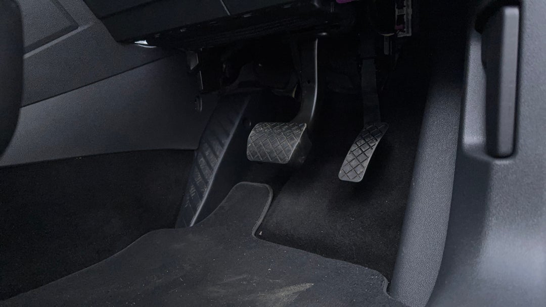 Pedals and Footmat