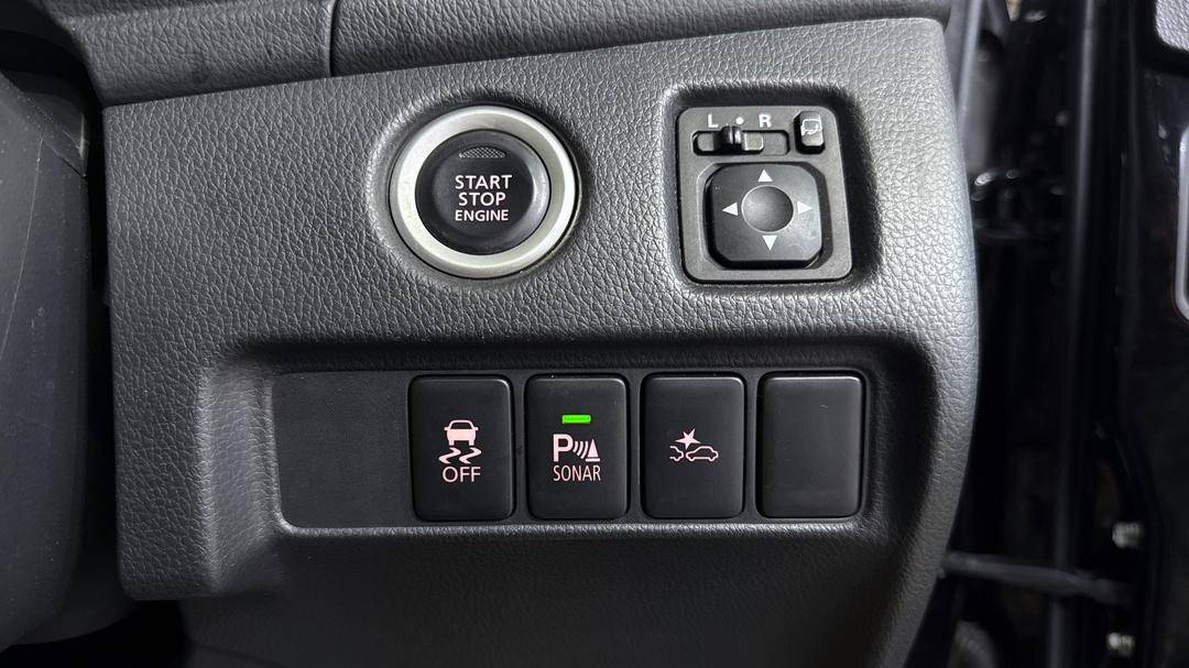 2018 Mitsubishi Pajero Sport Exceed (4x4) 7 Seat, Automatic, 55056 km, Utility Switches/Buttons