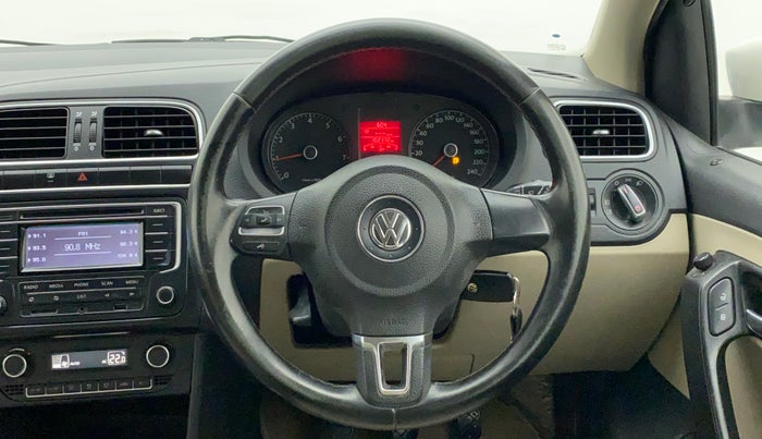 2014 Volkswagen Polo HIGHLINE1.2L, Petrol, Manual, 1,02,172 km, Steering Wheel Close Up