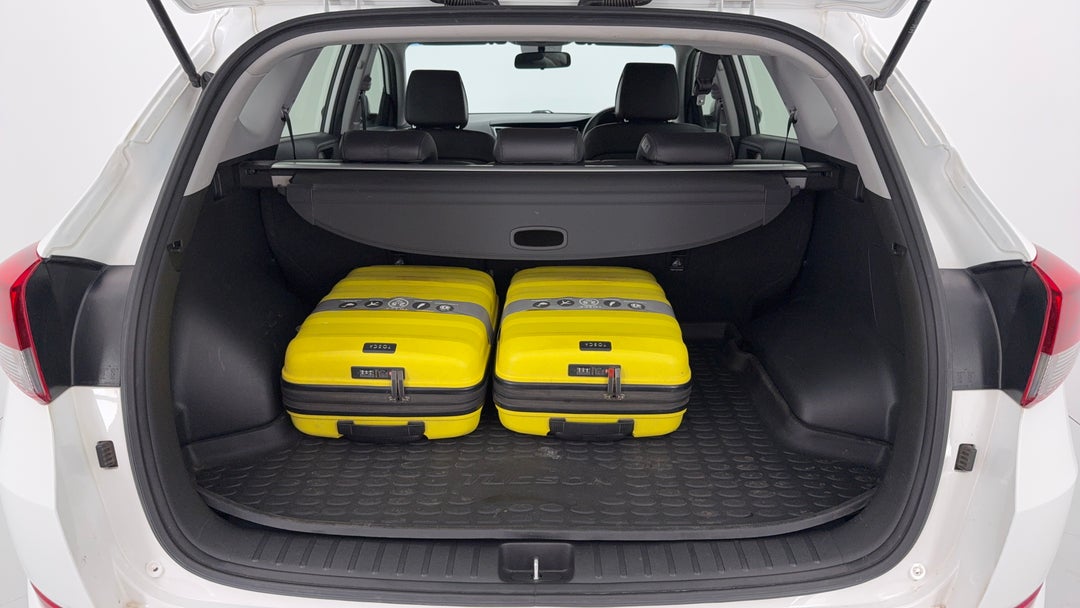 2018 Hyundai Tucson Active X (fwd), Automatic, 138926 km, Boot Inside View with Luggage