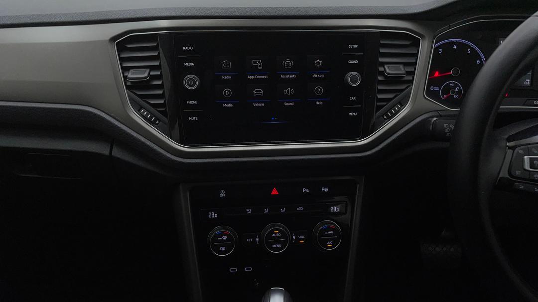 2020 Volkswagen T-roc 110tsi Style, Automatic, 43362 km, Center Console
