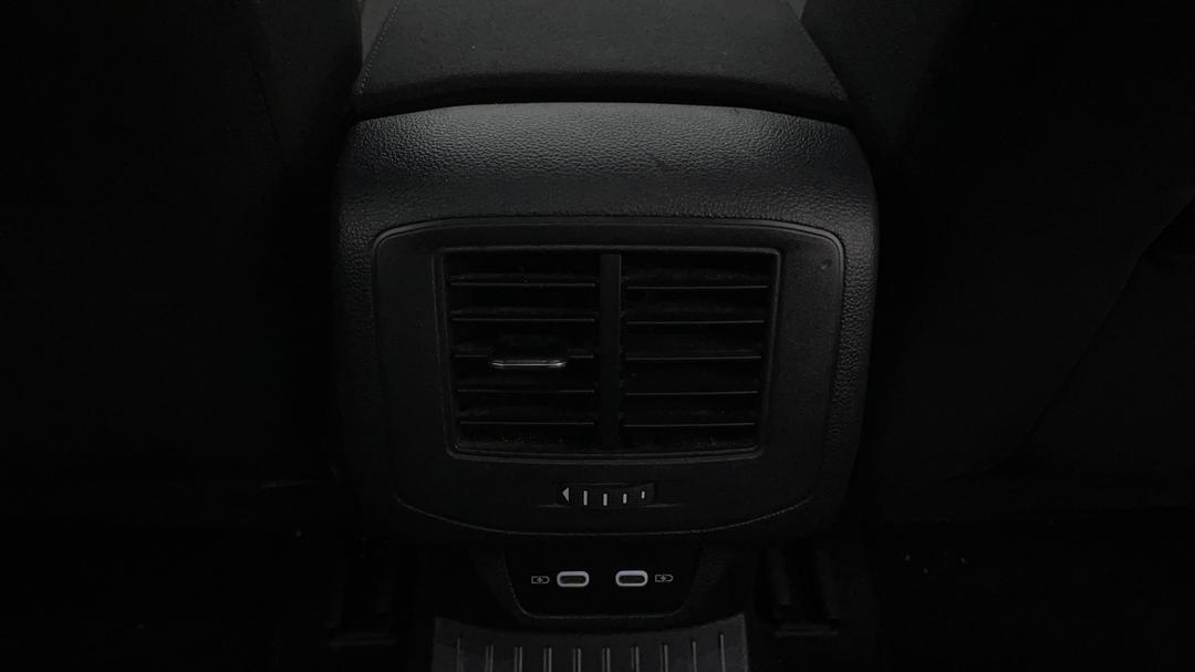 2020 Volkswagen T-roc 110tsi Style, Automatic, 43362 km, Rear A/C Vent