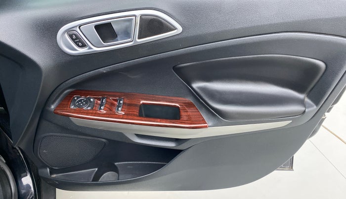 2018 Ford Ecosport 1.5 TDCI TITANIUM PLUS, Diesel, Manual, 34,998 km, Driver Side Door Panels Controls