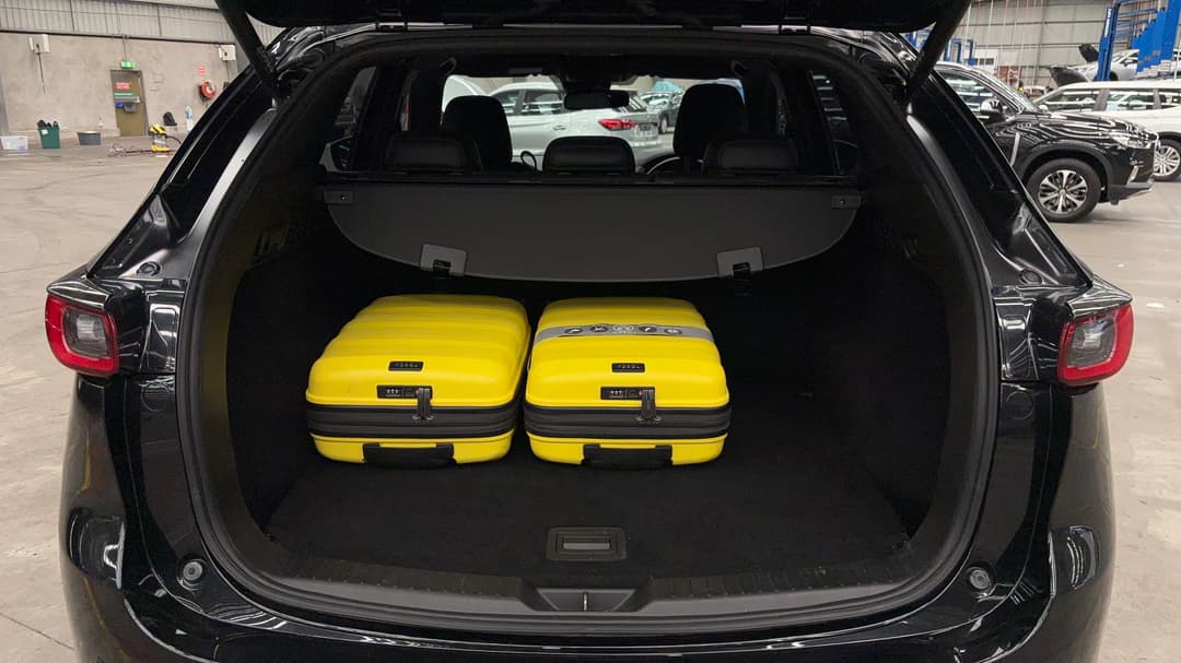 2022 Mazda CX-5 Gt Sp (AWD), Automatic, 35003 km, Boot Inside View with Luggage