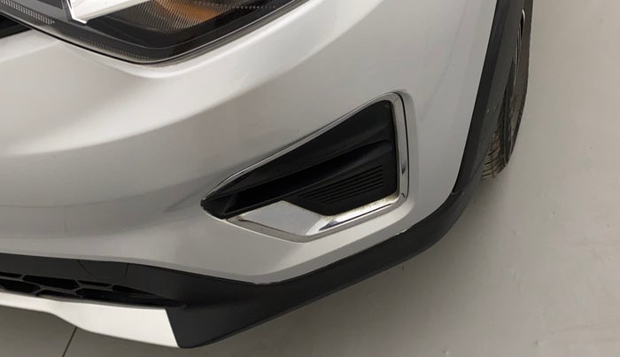 2019 Renault TRIBER RXZ, Petrol, Manual, 26,805 km, Front bumper - Paint has minor damage